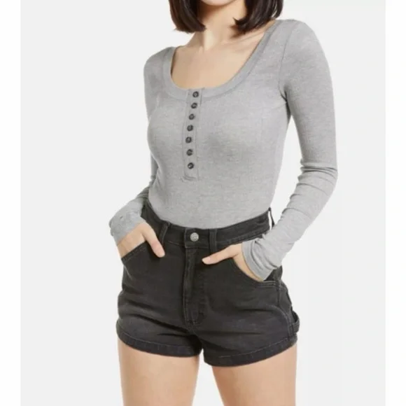 Lulus Simply the Best Heather Grey Long Sleeve Button-Front Bodysuit Size M - Picture 11 of 14